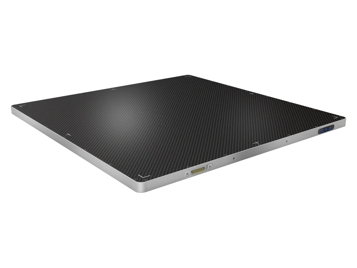 Carbon-fibre wireless flat panel detector